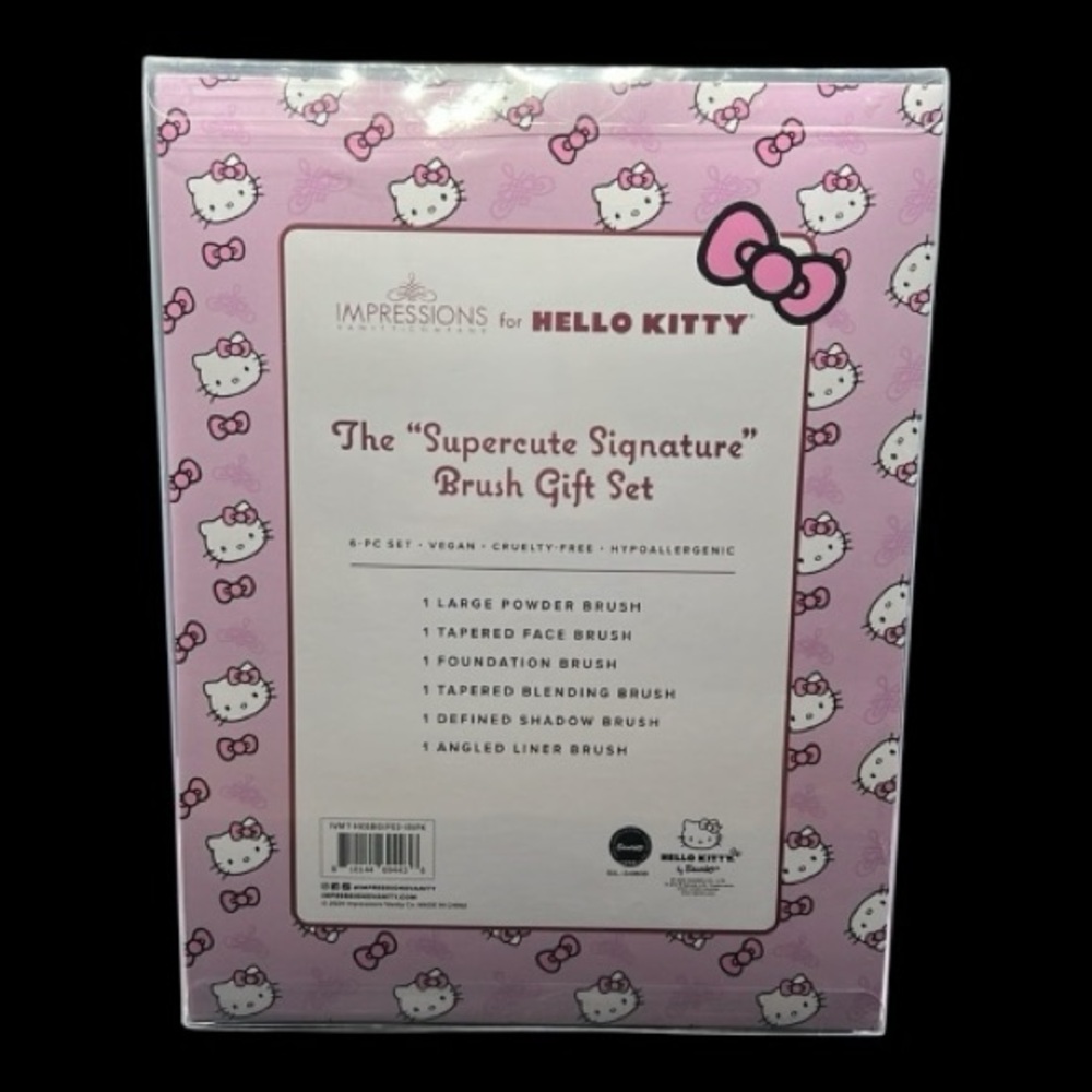 PRICE IS FIRM - Hello Kitty Iridescent The Supercute Signature Brush Gift Set - Picture 5 of 6